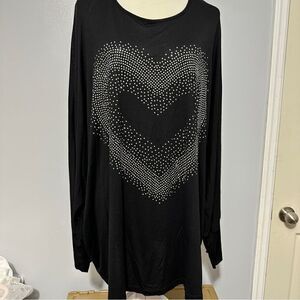 Venus black 3/4 sleeved top with a sequined heart size 2X